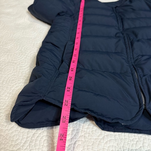 Lululemon Just Enough Puff Jacket
Inkwell size 4 - Picture 15 of 16